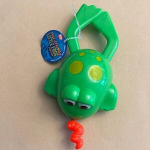 Adorable Green Pull-String Little Frog Bath Toy by The Toy Network